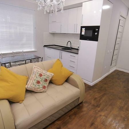 Luxury 2 Bedrooms Apartment Walking Distance From Gur-Emir Samarkand Ngoại thất bức ảnh