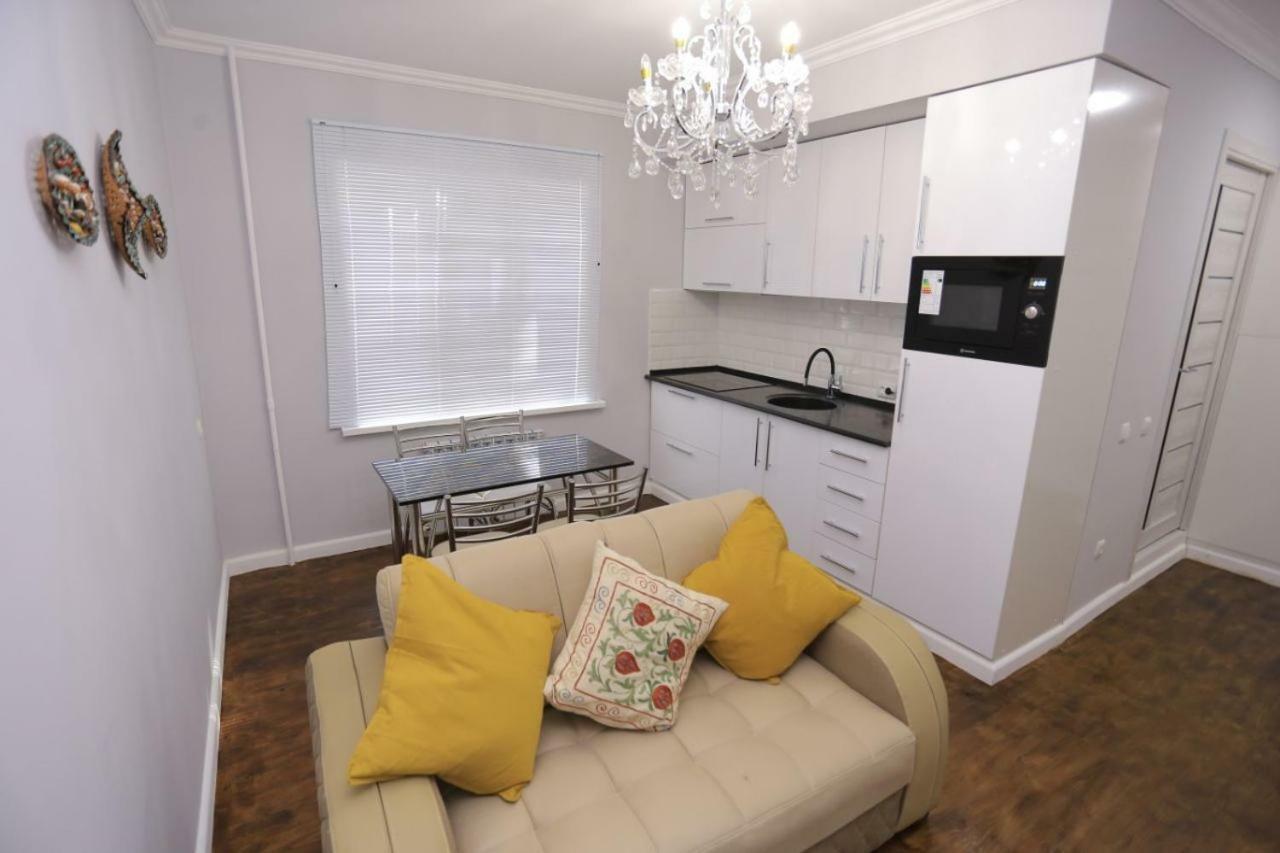 Luxury 2 Bedrooms Apartment Walking Distance From Gur-Emir Samarkand Ngoại thất bức ảnh