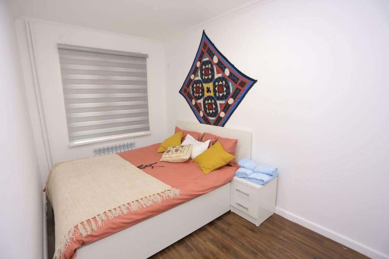 Luxury 2 Bedrooms Apartment Walking Distance From Gur-Emir Samarkand Ngoại thất bức ảnh