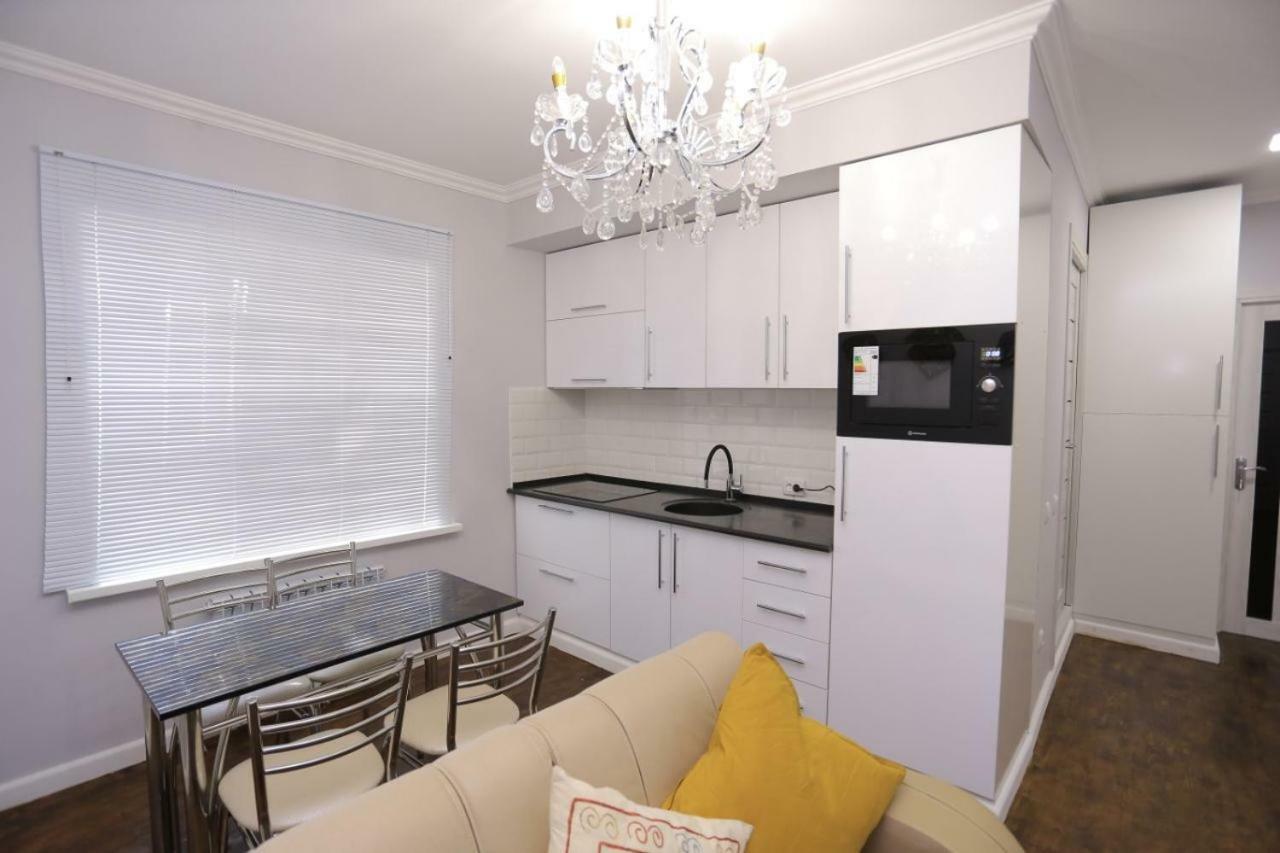 Luxury 2 Bedrooms Apartment Walking Distance From Gur-Emir Samarkand Ngoại thất bức ảnh