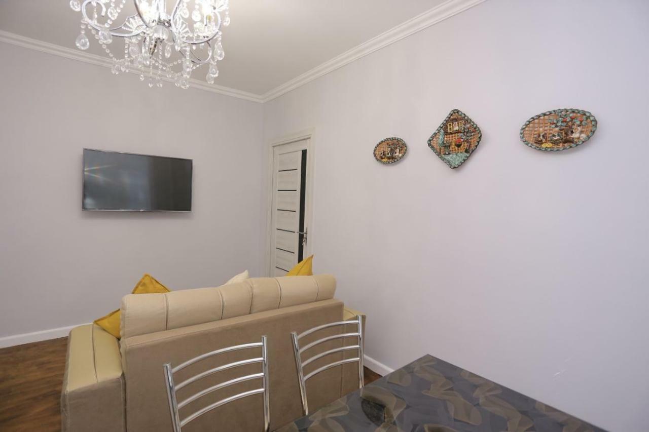 Luxury 2 Bedrooms Apartment Walking Distance From Gur-Emir Samarkand Ngoại thất bức ảnh