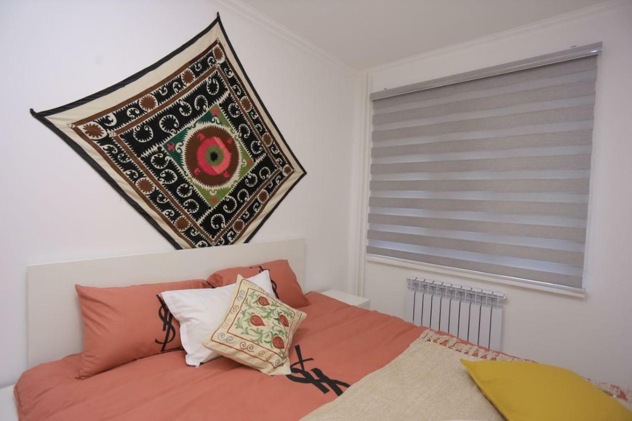 Luxury 2 Bedrooms Apartment Walking Distance From Gur-Emir Samarkand Ngoại thất bức ảnh