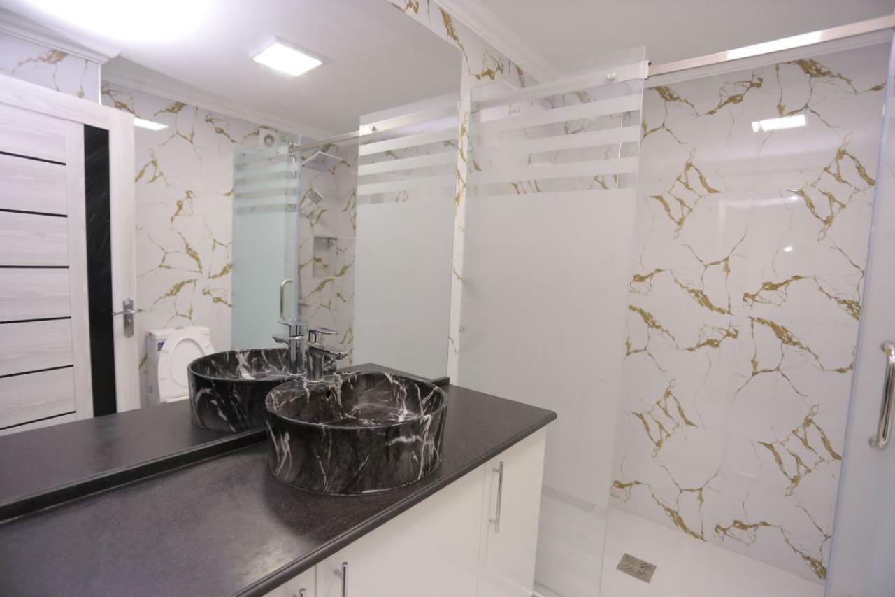 Luxury 2 Bedrooms Apartment Walking Distance From Gur-Emir Samarkand Ngoại thất bức ảnh